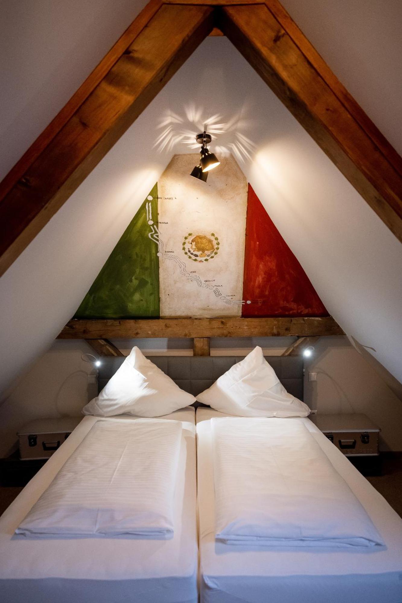 Motorworld Inn Warthausen Exterior photo